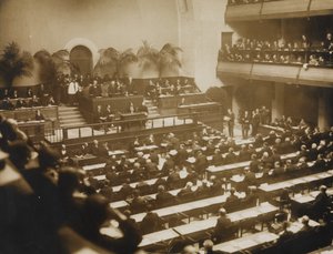 Kansainliiton ensimmäinen kokous 15.11.1920 Genevessä 1920. tekijältä Unbekannt