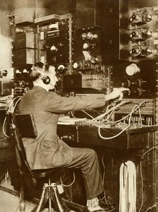 Ensimmäinen transatlanttinen puhelu Lontoosta New Yorkiin 7. maaliskuuta 1926 1935. tekijältä Unbekannt