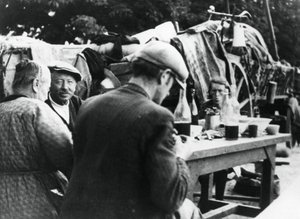Ranskalaiset ja belgialaiset pakolaiset, Rambouillet, Ranska, 16. heinäkuuta 1940 tekijältä Unbekannt