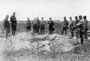 Hautajaiset länsirintamalla, ensimmäinen maailmansota, 1916, c1920 tekijältä Unbekannt