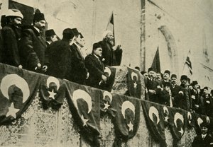 Pyhä sota julistetaan Fatihin moskeijassa, Konstantinopolissa, 14. marraskuuta 1914, vuonna 1920. tekijältä Unbekannt