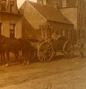 Hevosen vetämä keittiö, c1914-c1918 tekijältä Unbekannt