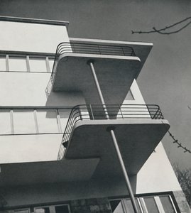 Talo kahdelle perheelle Budapestissa, Romaniassa, 1933 tekijältä Unbekannt