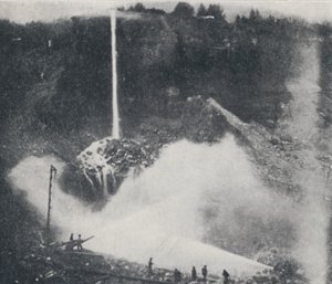 Hydraulinen kaivostoiminta, 1923. tekijältä Unbekannt