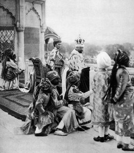 Intian ruhtinaalliset sivut, George V ja Queen May Delhissä, 1911, 1935 tekijältä Unbekannt