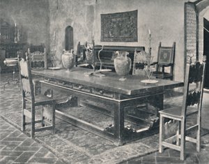 Sisustus, Palazzo Davanzati - 1400-luvun pöytä Parmasta tai Modenan alueelta, 1928 tekijältä Unbekannt