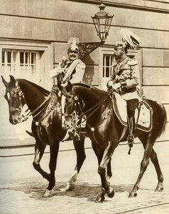 Keisari Wilhelm II ja kuningas Yrjö V Berliinissä, Saksassa, 1911, 1935. tekijältä Unbekannt