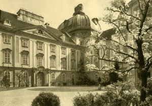 Klosterneuburgin luostari, Klosterneuburg, Ala-Itävalta, c1935. tekijältä Unbekannt