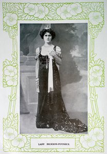 Lady Dickson-Poynder, 1901 tekijältä Unbekannt