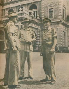 Burman kampanjan johtajat tapasivat Rangoonissa kaupunkien kaatumisen jälkeen 3. toukokuuta 1945. tekijältä Unbekannt
