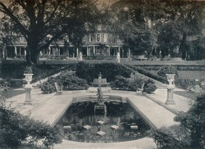 Lily Basin ja West Front, The Hill, Hampstead Heath, c1900 tekijältä Unbekannt