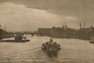 London-On-Sea: Päivittäinen retkivene suuntaa auringonlaskuun palattuaan Margatesta, vuodelta 1935. tekijältä Unbekannt