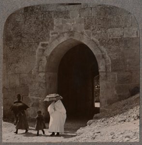 Mahommedan-naiset saapuvat Jerusalemiin Herodeksen portin kautta, 1900 tekijältä Unbekannt