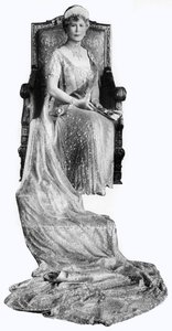 Mary of Teck, Yhdistyneen kuningaskunnan George V:n kuningatar puoliso, 1930-luku tekijältä Unbekannt
