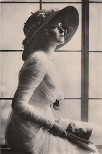 Neiti Gabrielle Ray, 1883-1973, c1930. tekijältä Unbekannt
