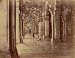 Moti Masjid: Helmimoskeija Fort Agran sisätiloissa, 1860-70-luvut. tekijältä Unbekannt
