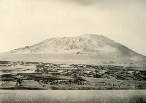 Erebus-vuori...Vanha kraatteri vasemmalla, c1908, 1909. tekijältä Unbekannt