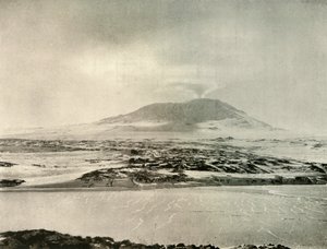 Erebus-vuori purkauksessa 14. kesäkuuta 1908, 1909 tekijältä Unbekannt
