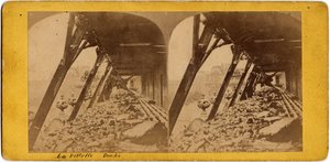 Pariisin kunta (1871): näkymä Villette-joen laitureille. Anonyymi valokuvaus. Tulosta kartongille. Himmeä. 17x6 cm tekijältä Unbekannt