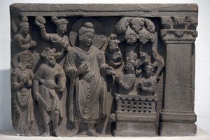 Intian kansallismuseo, Delhi. Buddha Naga-Kalikan kanssa. Gandhara, 2. vuosisadalla jKr., Stone. Laina Mayo Collegen museosta, Ajmerista. Intia. tekijältä Unbekannt