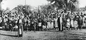 Alkuperäiset tanssijat Mombasassa, 1924-1925, 1937 tekijältä Unbekannt