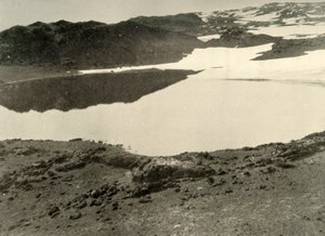Avovesi Green Lakella kesäaikaan, 1908, 1909 tekijältä Unbekannt