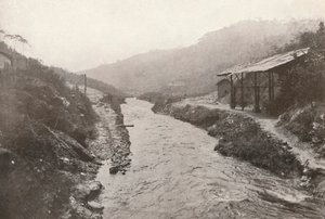 Pirahy Diversion: Näytä alavirtaan tunnelin ulostulosta. 1914. tekijältä Unbekannt