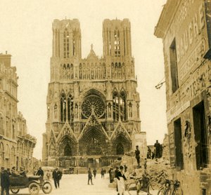 Reimsin katedraali, Reims, Pohjois-Ranska, c1914-c1918 tekijältä Unbekannt