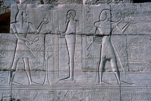 Reliefi Ramses II:sta ennen Ptahia, Ramesseum, Ramses II:n temppeli, Luxor, Egypti, n. 1250 eaa. tekijältä Unbekannt