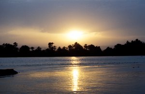 Niili auringonlaskun aikaan, Egypti tekijältä Unbekannt