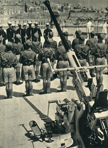 Kuninkaalliset merijalkaväet paraatissa, jossa juhlitaan Maltan onnistunutta puolustamista, toista maailmansotaa, 1943 1944. tekijältä Unbekannt