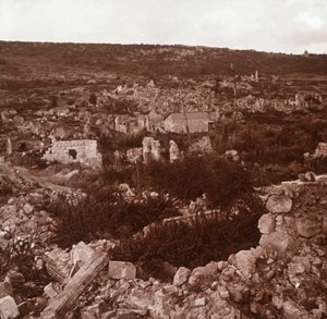 Rauniot, Anizy-le-Château, Pohjois-Ranska, c1914-c1918 tekijältä Unbekannt