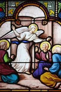 Saint-Corentinin (Saint Corentin) katedraali, Quimper Angel -lasimaalaukset: ilmestys Pyhälle Pietarille, Quimper, Ranska tekijältä Unbekannt