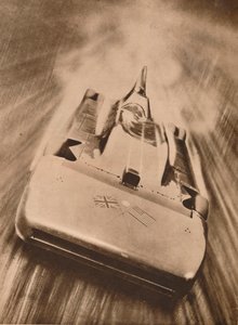 Sir Malcolm Campbell suurella nopeudella elokuvassa "Blue Bird", 1935 tekijältä Unbekannt