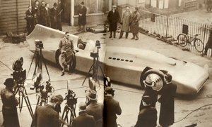 Sir Malcolm Campbells tarjosi uutta ennätystä, 1935. tekijältä Unbekannt