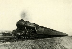 The Down Flying Scotsman Passing Reston, c1930. tekijältä Unbekannt