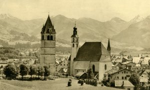 Liebfrauenkirche ja St Andreasin kirkko, Kitzbühel, Tiroli, Itävalta, n. 1935. tekijältä Unbekannt