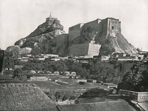 Kallio pohjoisesta nähtynä, Trichinopoly, Intia, 1895. tekijältä Unbekannt