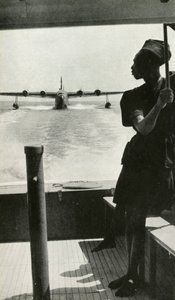 Varjo liikkuu itään, c1939-c1944 1946. tekijältä Unbekannt