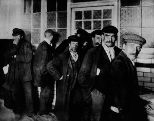 Työttömät ja työttömät, c1911, 1911 tekijältä Unbekannt