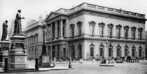 United Service Club, Waterloo Place, Lontoo, 1926-1927 tekijältä Unbekannt