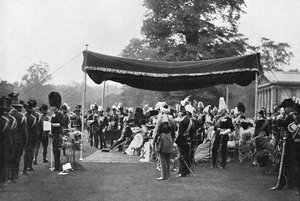 Kruunajaiskatsaus, 1902-1903 tekijältä Unbekannt