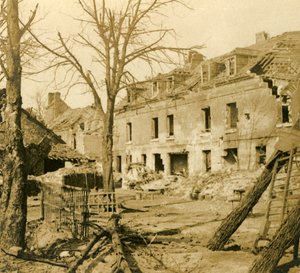 Lasitehdas Soissonsissa, Pohjois-Ranskassa, c1914-c1918 tekijältä Unbekannt