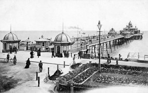 Laituri Eastbournessa, East Sussexissa, 1900-1920-luvulla tekijältä Unbekannt
