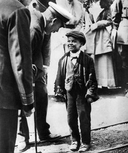 Kuninkaallinen vierailu Sunderlandiin, 1918, 1935 tekijältä Unbekannt