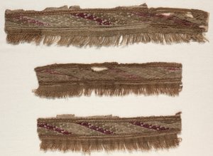 Kolme reunafragmenttia, n. 1100-1400. tekijältä Unbekannt