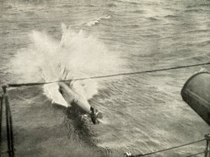 Torpedo astuu veteen, 1919. tekijältä Unbekannt