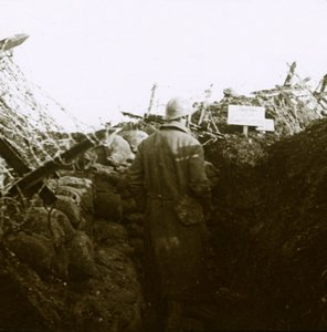 Trenches, Cornille, Ranska, c1914-c1918 tekijältä Unbekannt