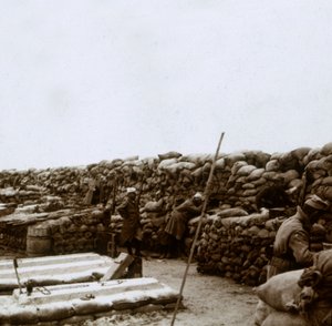Kaivannot Mamelon Vertissa, Nieuwpoortissa, Flanderissa, Belgiassa, c1914-c1918 tekijältä Unbekannt