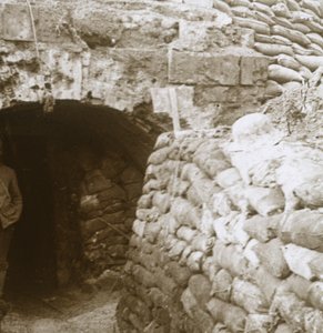 Tunnel, Mt Helmet, Ranska, c1914-c1918 tekijältä Unbekannt